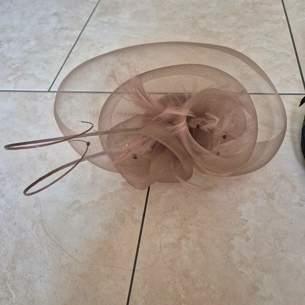 Fascinator - Image 1