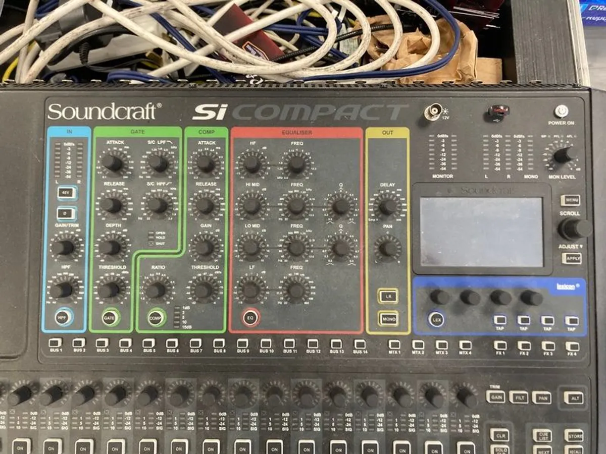 Soundcraft Si Compact 24 mixing desk with Thon flight case - Image 2