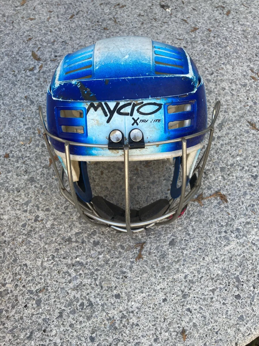 Hurling helmet - Image 2