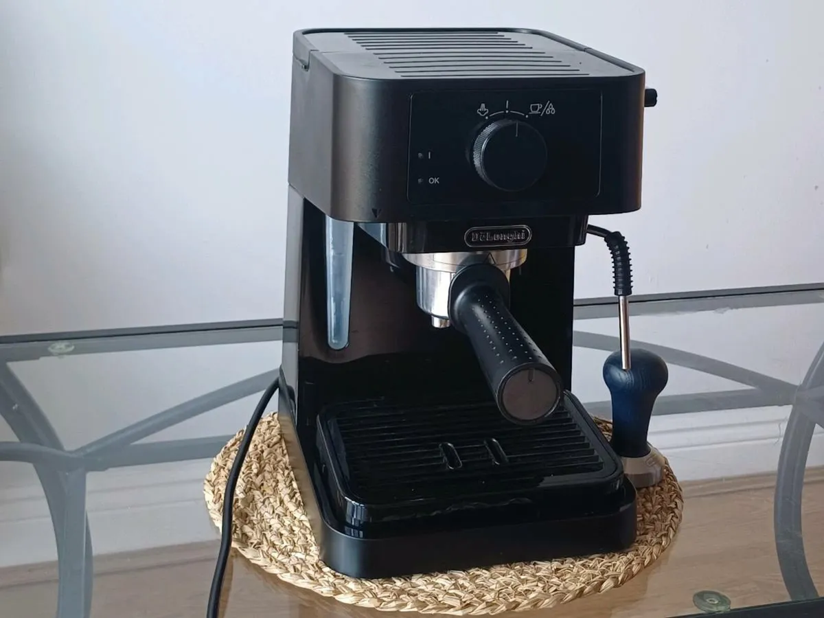 DeLonghi Espresso and Cappuccino Coffee makers - Image 2