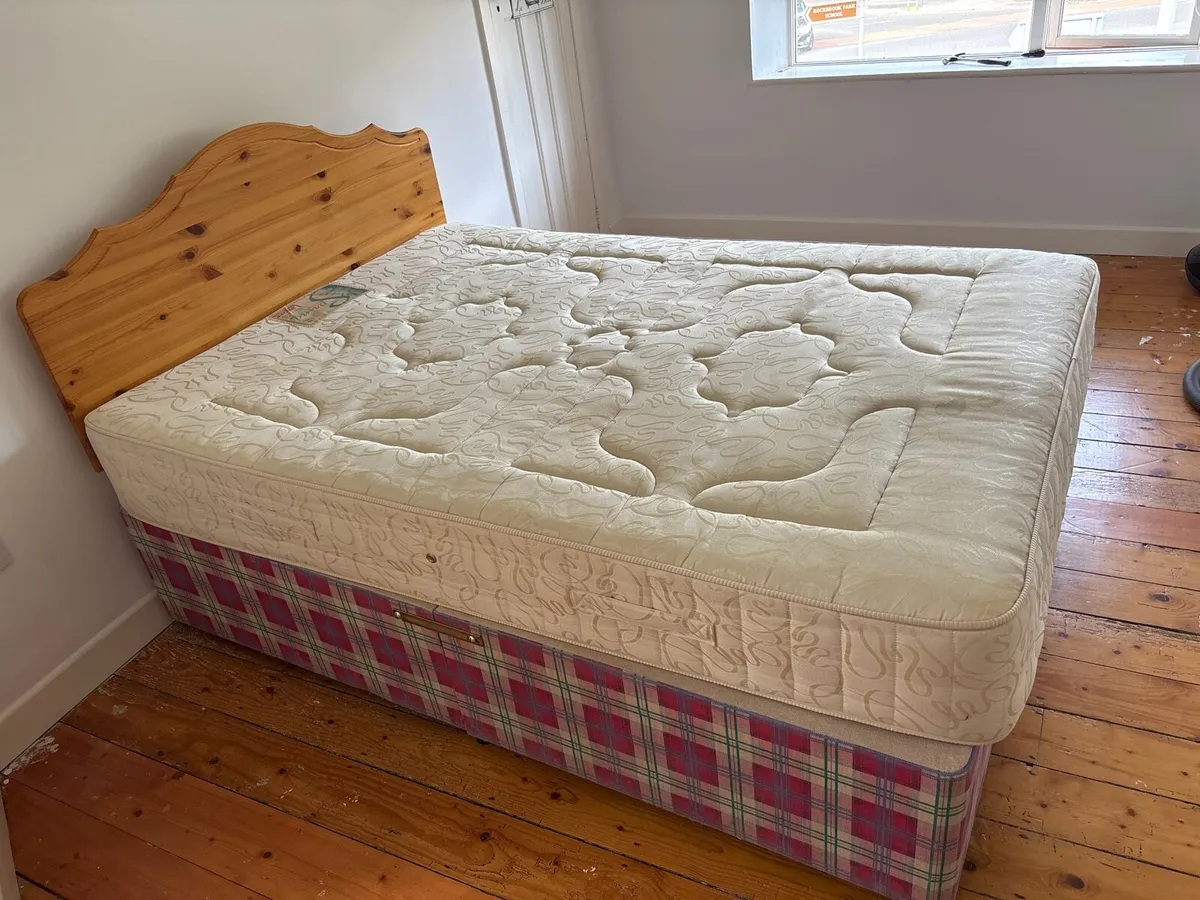 Bed + mattress + headboard - Image 2