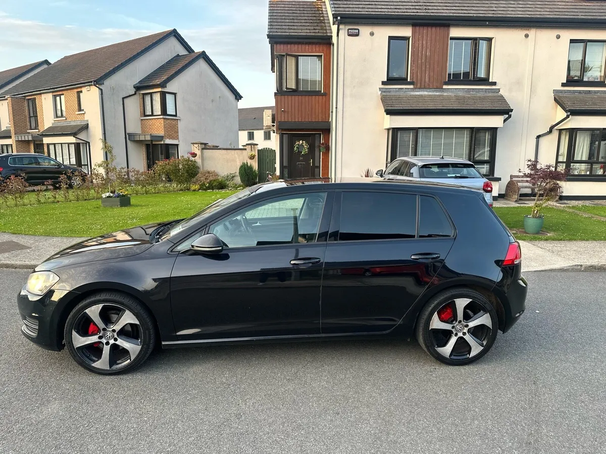 Volkswagen gold - Image 4