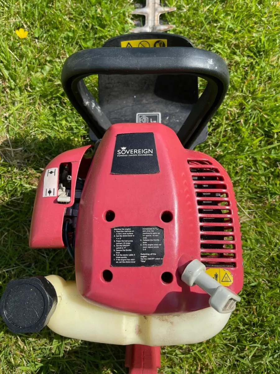 Hedge Trimmer Two stroke petrol Sovereign - Image 2