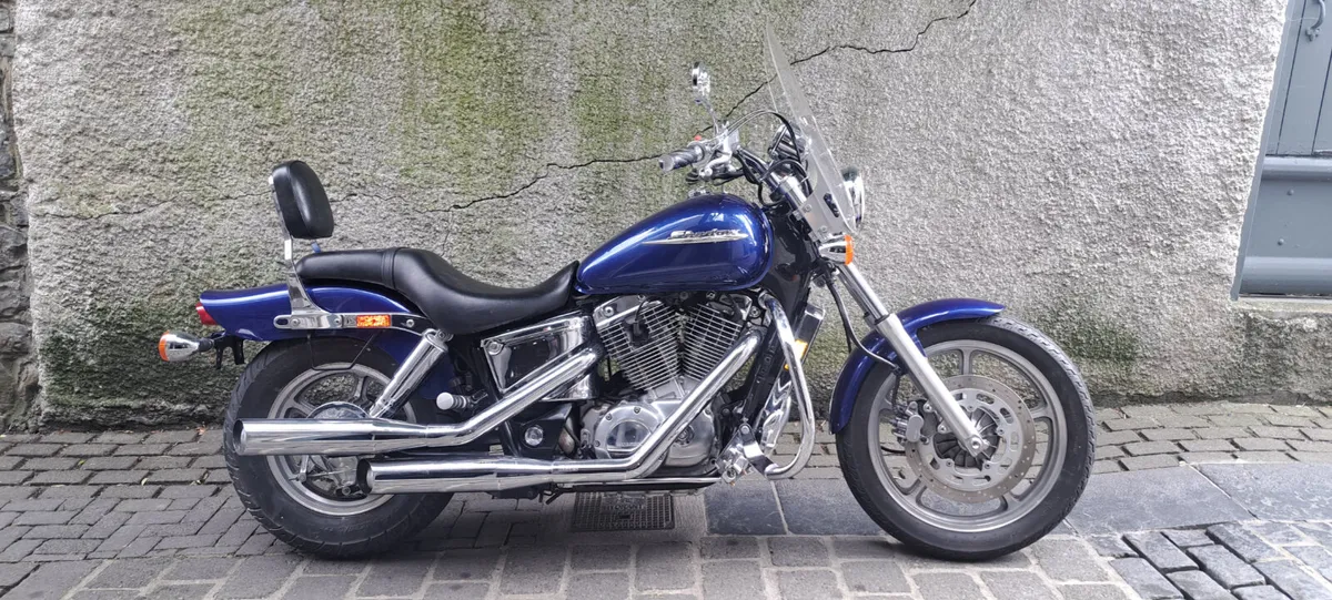 Honda shadow 1100 - Image 1