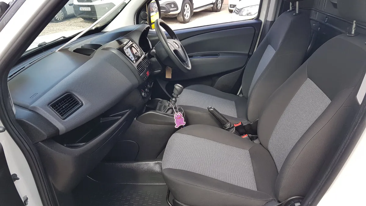 Fiat Doblo FRIDGE LWB 1.6 101KM VAT INVOICE - Image 4