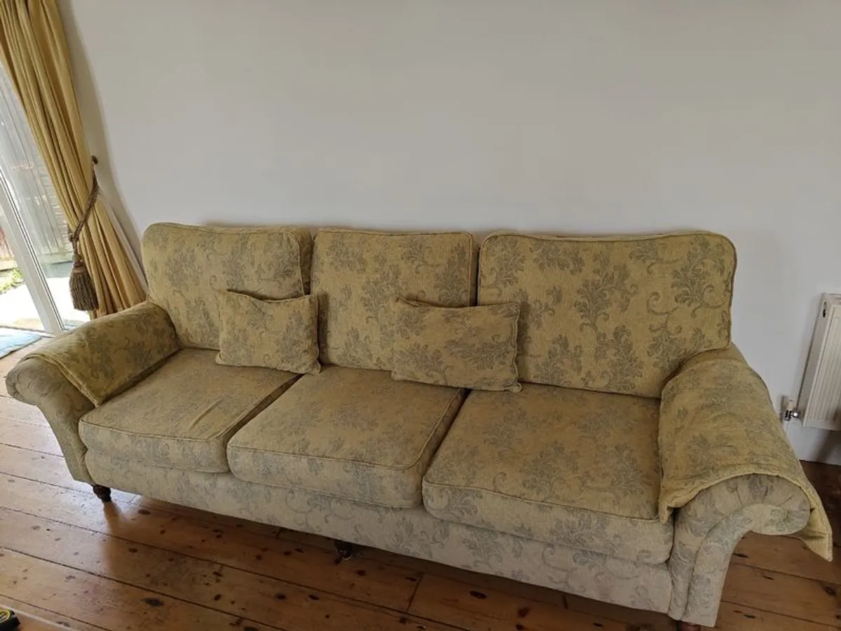 Magnificent hand-made sofa - Image 1
