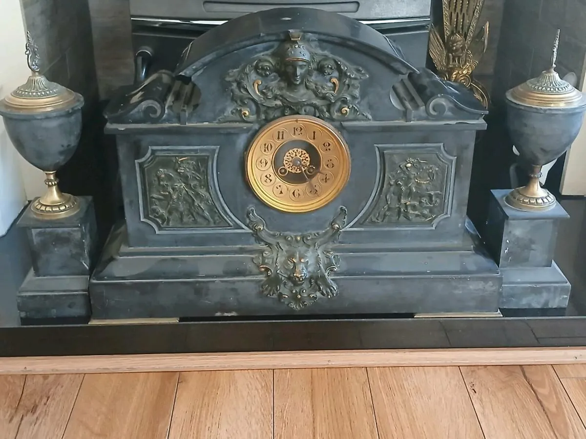 Black marble and bronze clock antique - Image 3