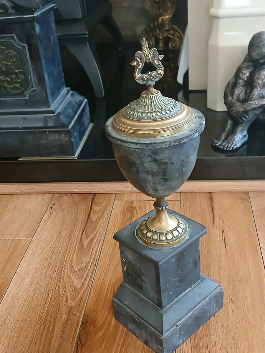 Black marble and bronze clock antique - Image 4