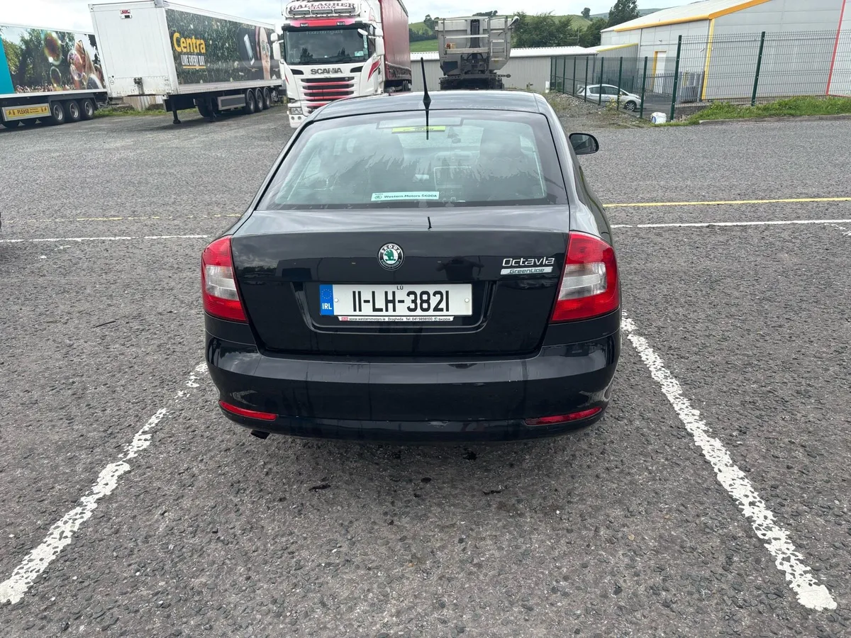 Car - Image 1