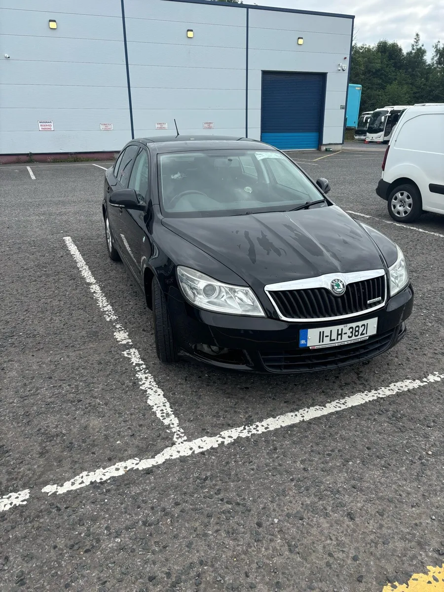 Car - Image 3