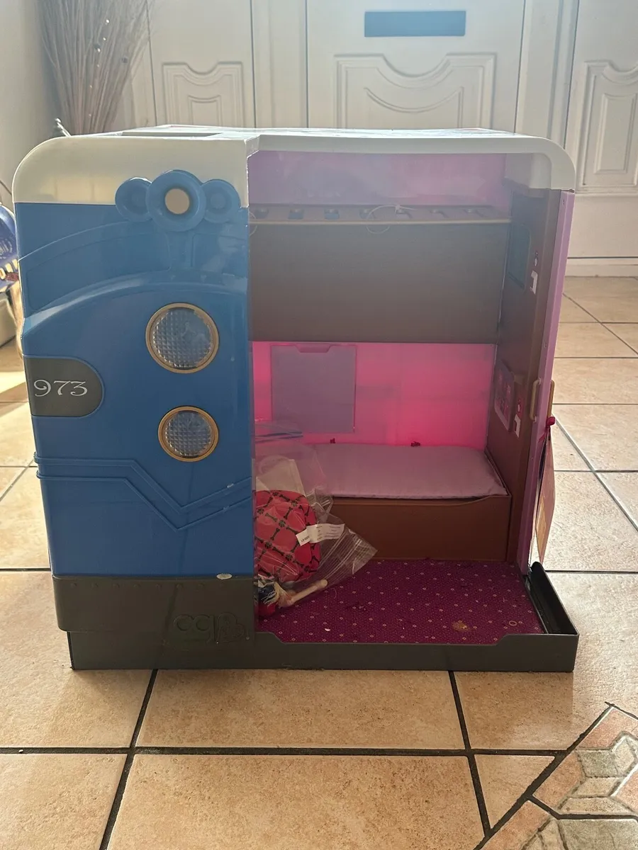 Toys - Image 1
