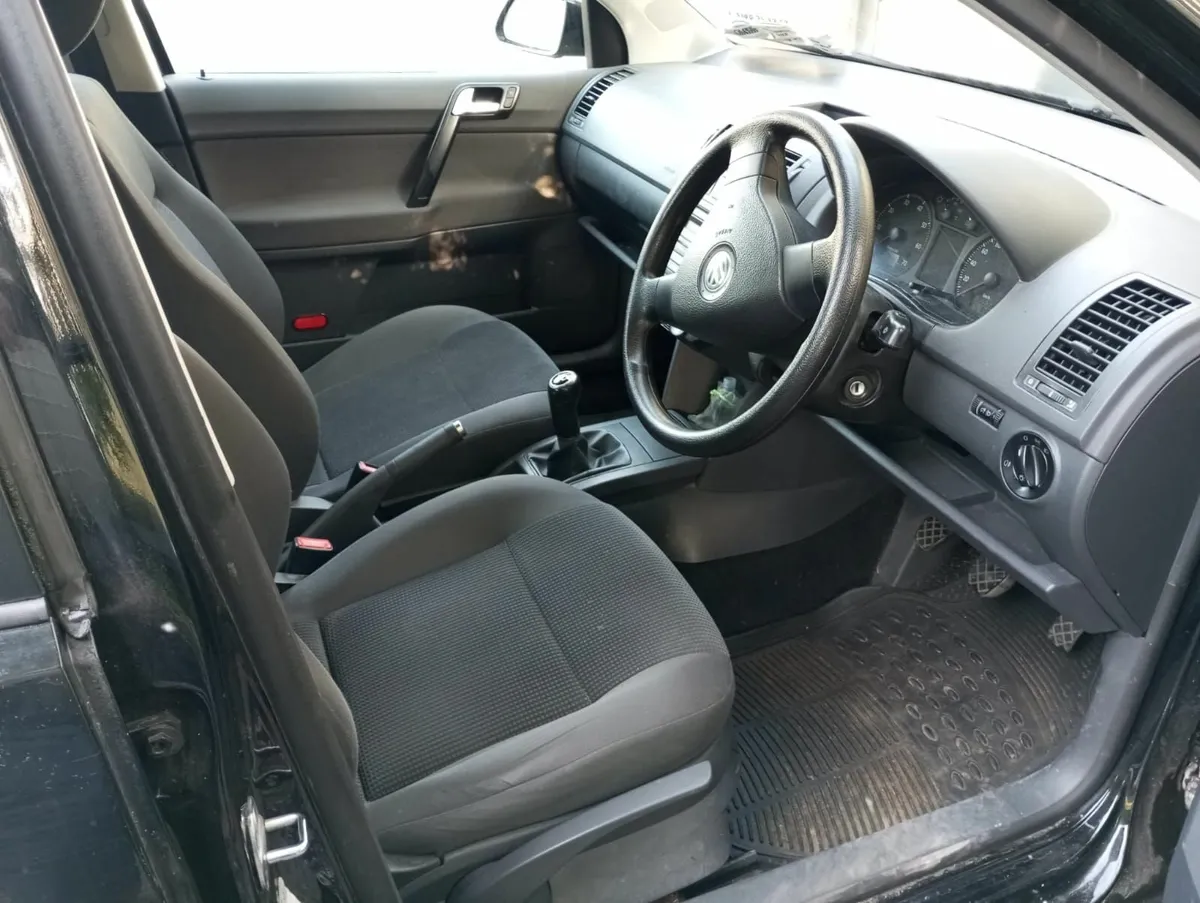 Volkswagen Polo 2009 - Image 4