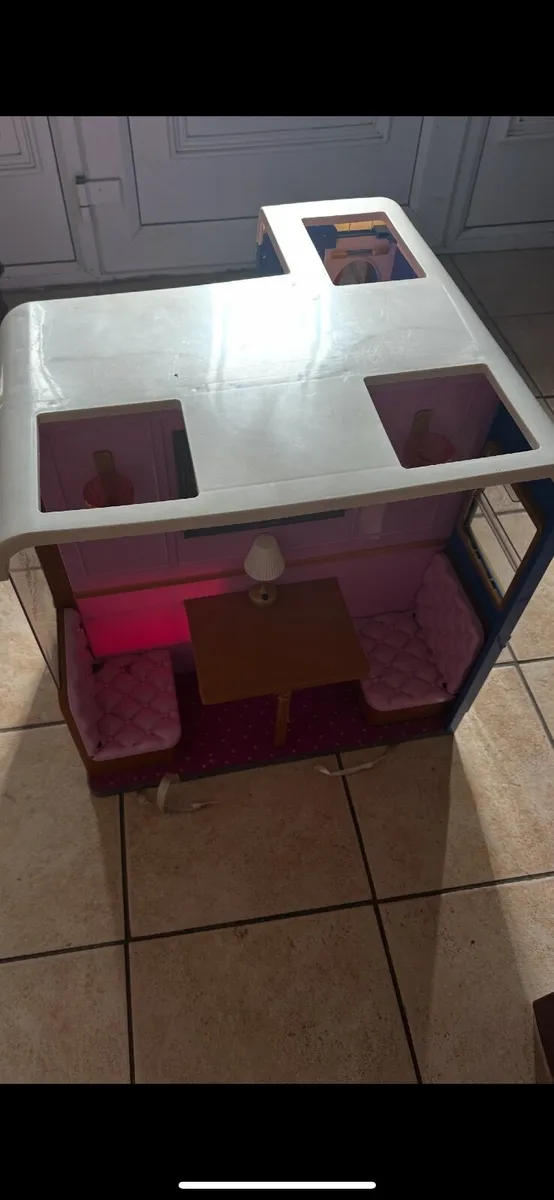 Toys - Image 4