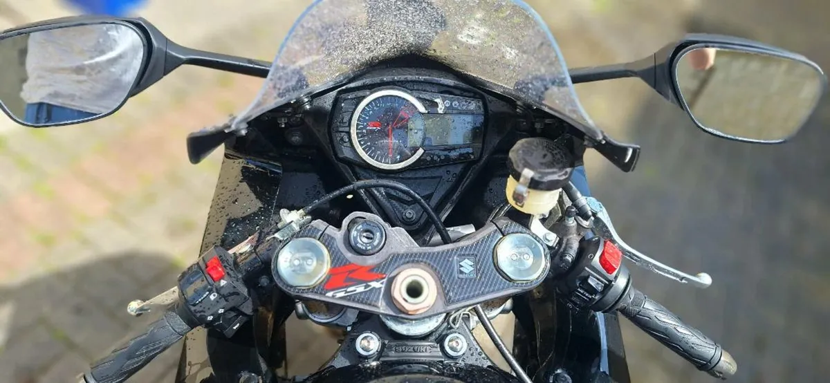 Suzuki GSXR750 - Image 4