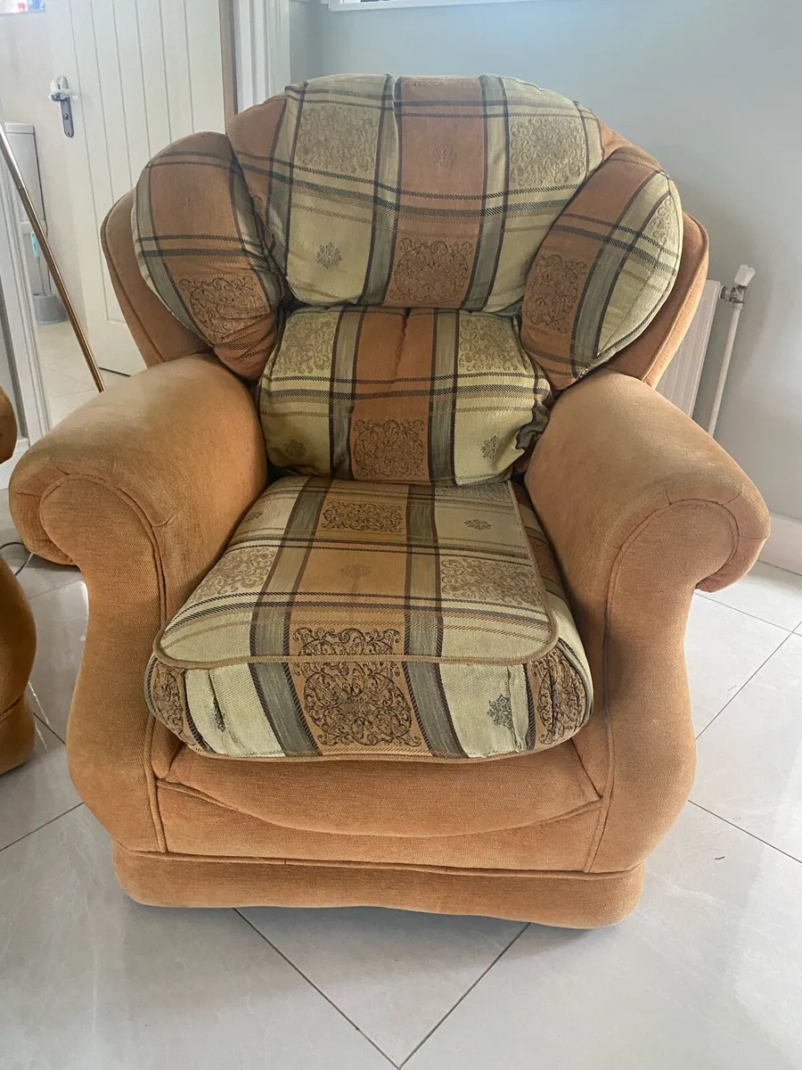 Couch & Armchairs - Image 3