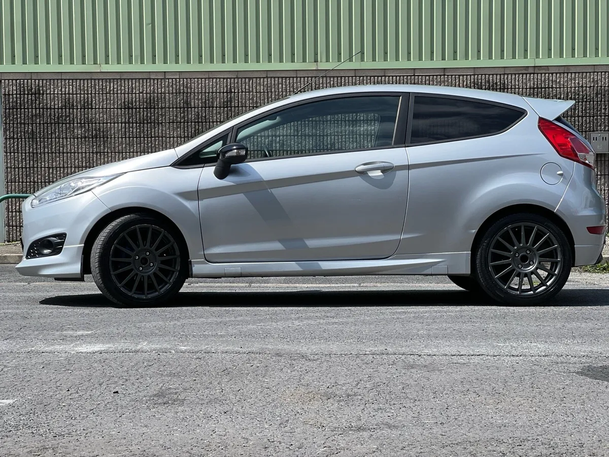 Ford fiesta 2013 st line - Image 4