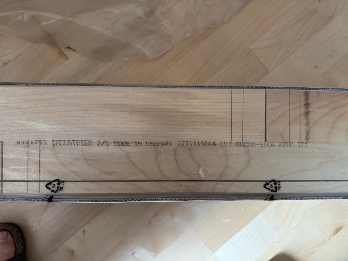 Hardwood flooring maple brand new - Image 1