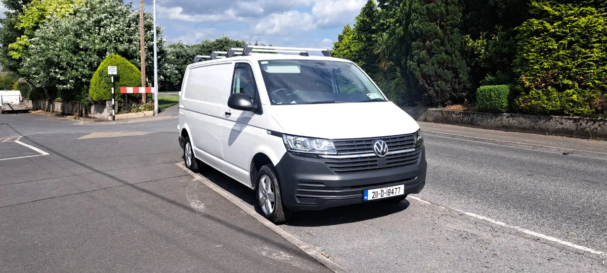 Volkswagen Transporter 2021 - Image 2