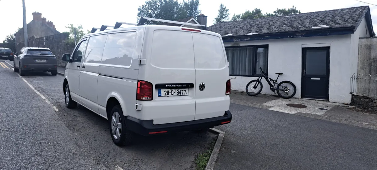 Volkswagen Transporter 2021 - Image 4