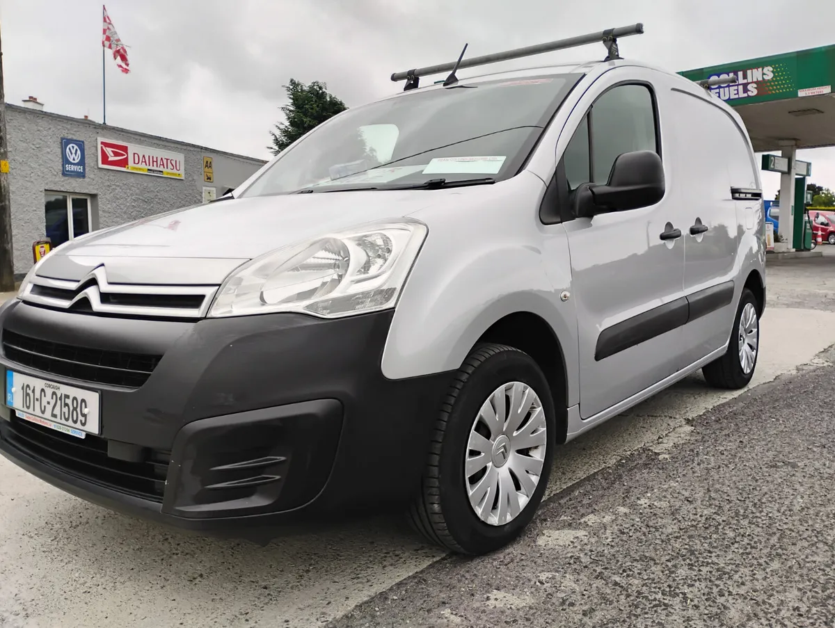 ONE OWNER LOW MILEAGE - Image 4