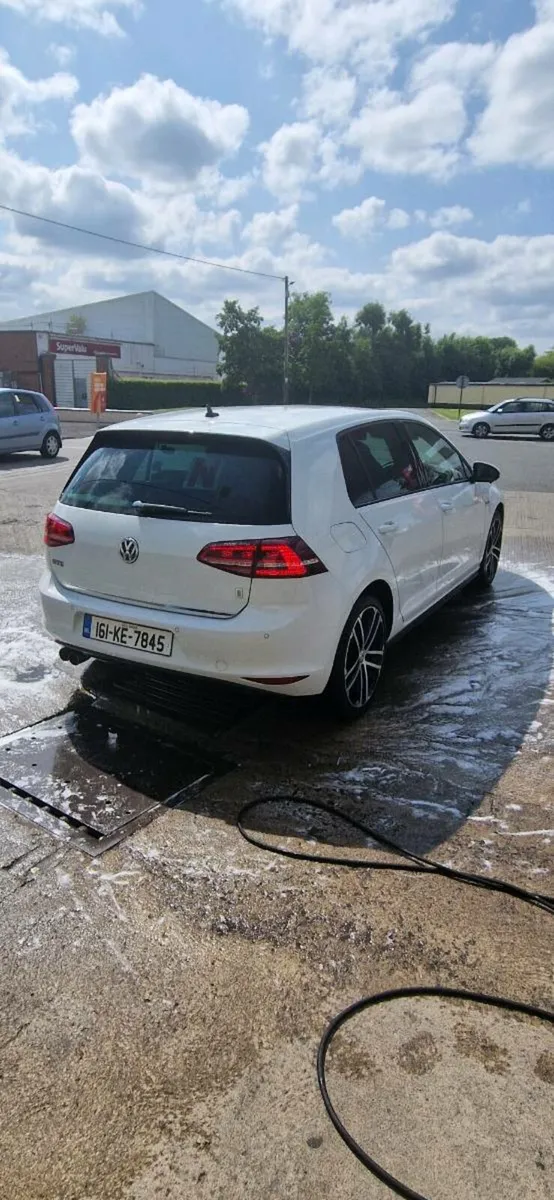 Volkswagen Golf 1.4 GTE - Image 4