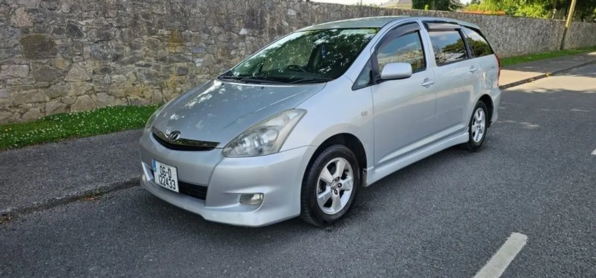 2006 Toyota Wish automatic 7 seat - Image 1