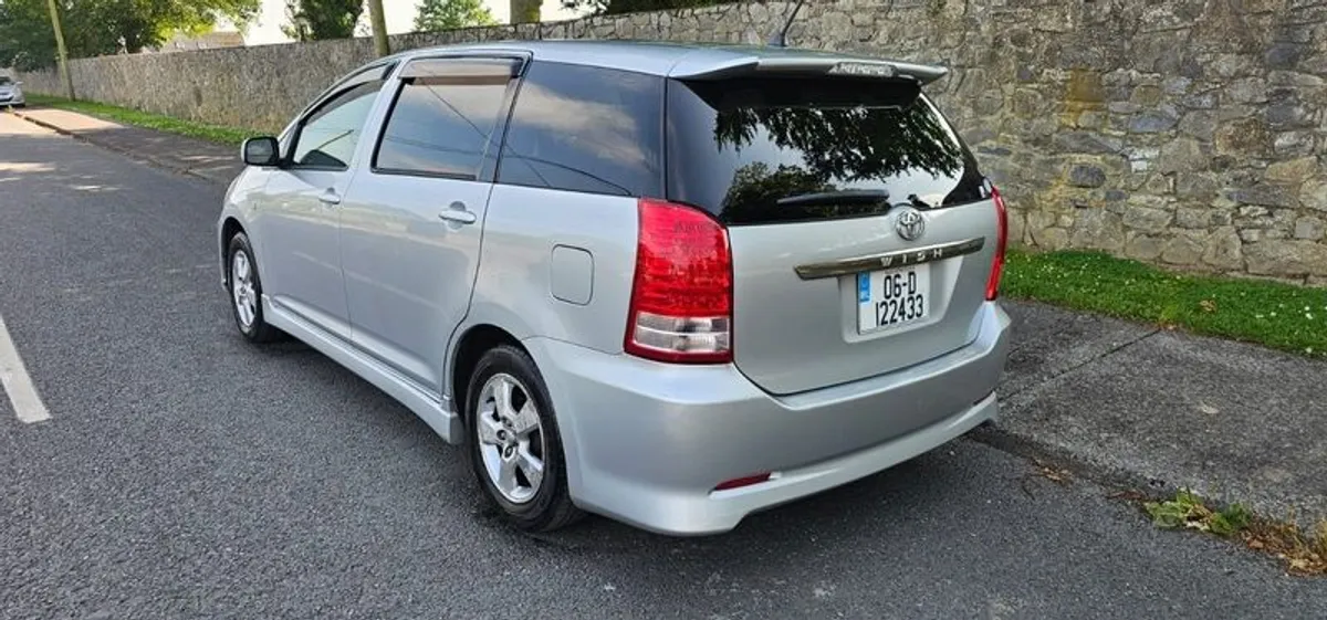 2006 Toyota Wish automatic 7 seat - Image 3