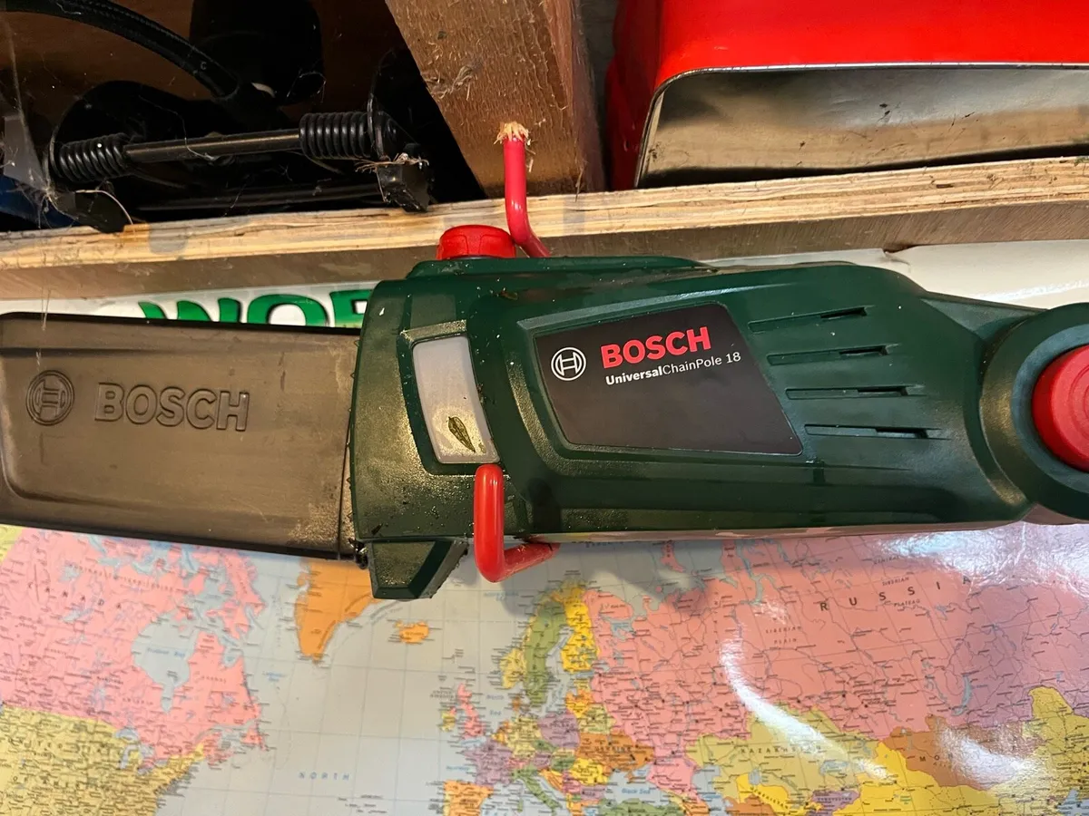 Bosch pole saw used once as new  €120 - Image 4