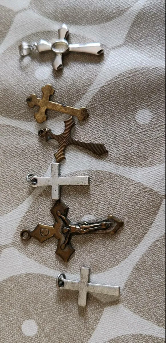 Vintage Cross pendants - Image 1
