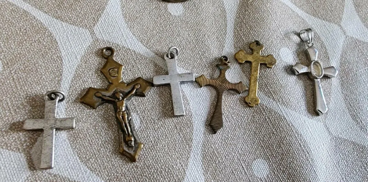 Vintage Cross pendants - Image 2
