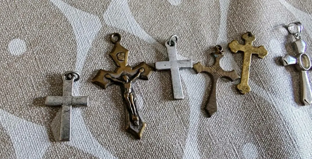 Vintage Cross pendants - Image 3