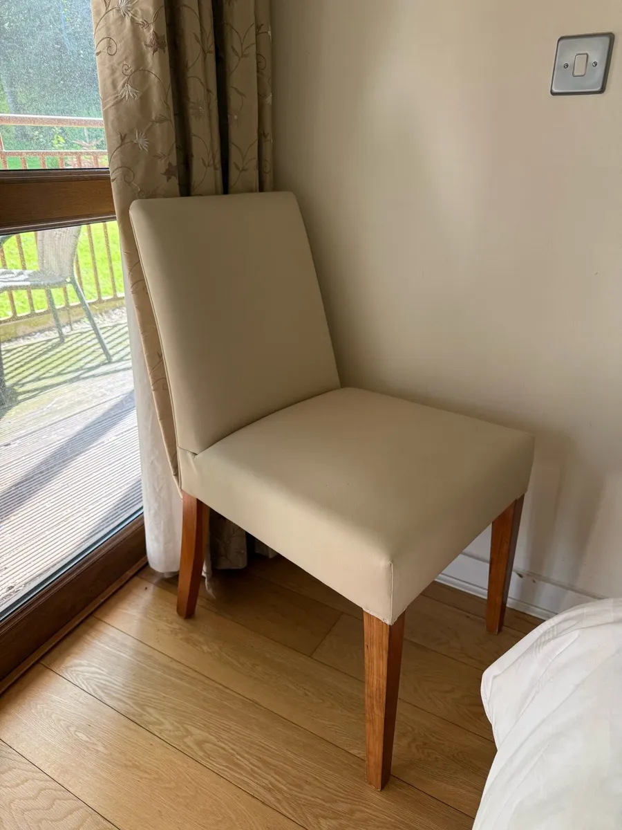 Single Cream Leather Chair - Image 1