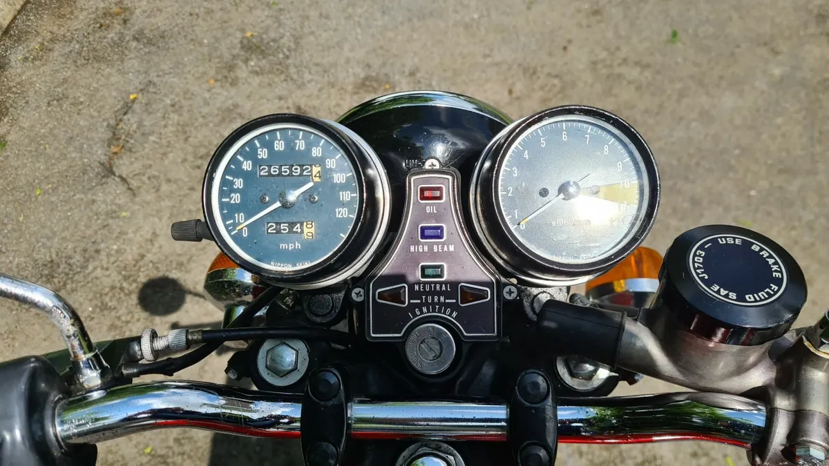 Honda 400/4 (F1)-- FROM PRIVATE COLLECTION. - Image 3