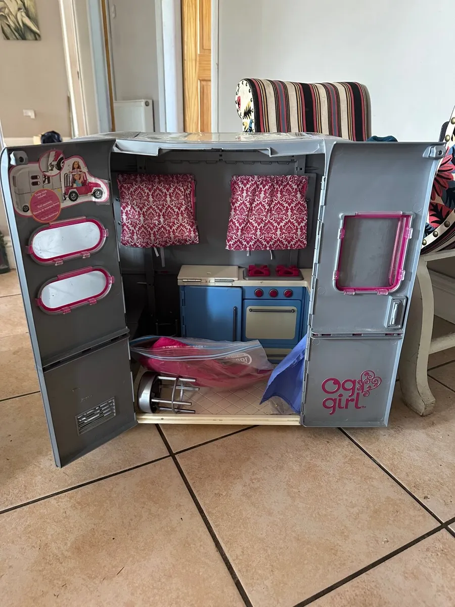 Toys - Image 3