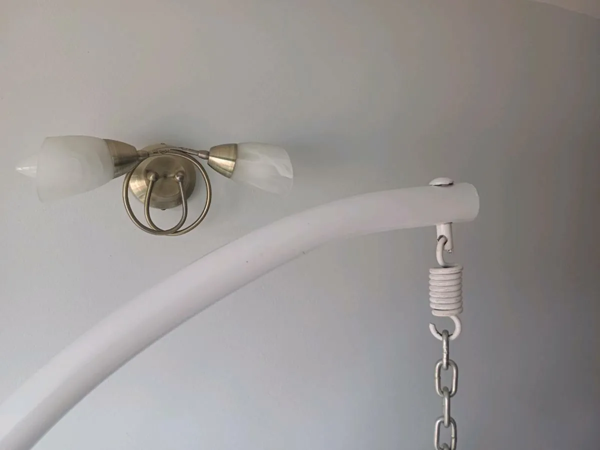 Egg hanging Chair - Image 3