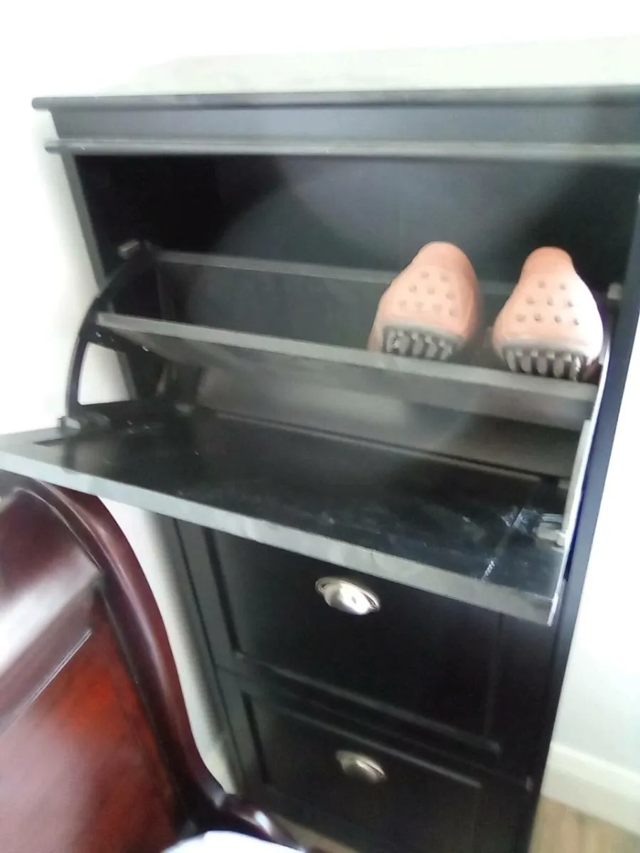 Shoe rack - Image 2