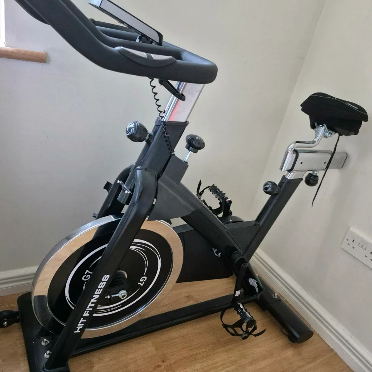 Exercise bike - Image 1
