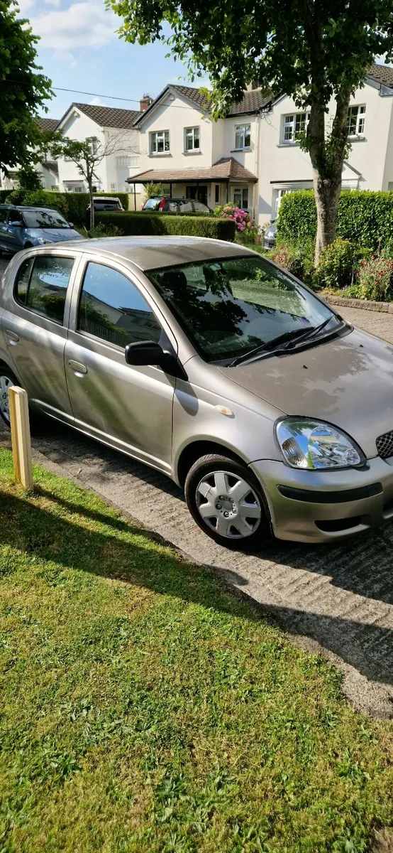 Toyota Yaris 2005 - Image 4