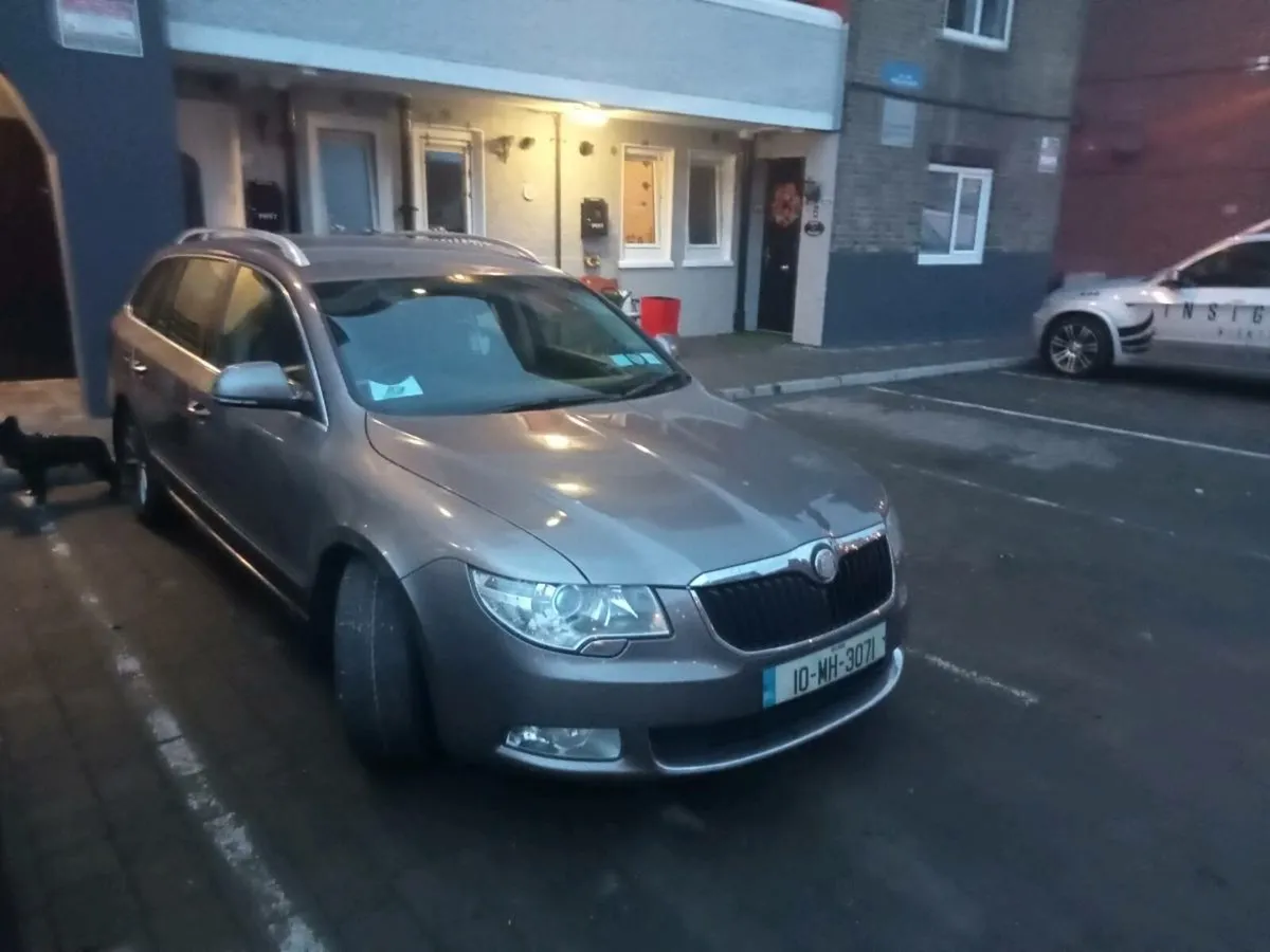 Car - Image 4