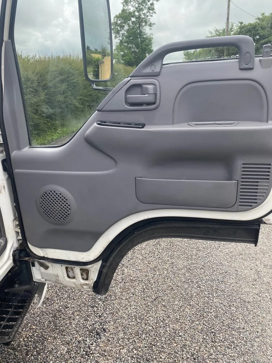 Isuzu NQR 5.2 7.5 Tonne - Image 4