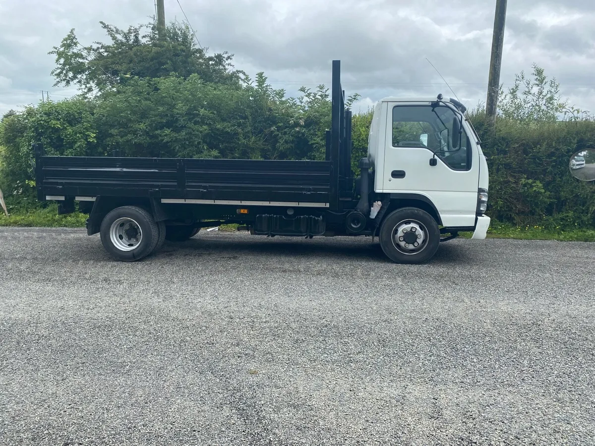 Isuzu NQR 5.2 7.5 Tonne - Image 1