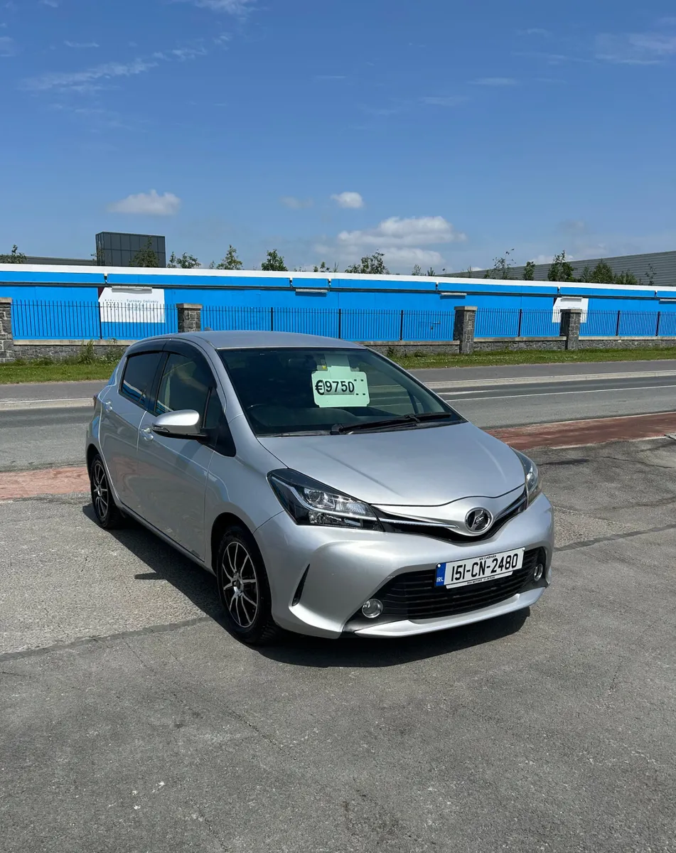 2015 Toyota Vitz 1.3 Petrol Auto low kms HIGH SPEC - Image 3