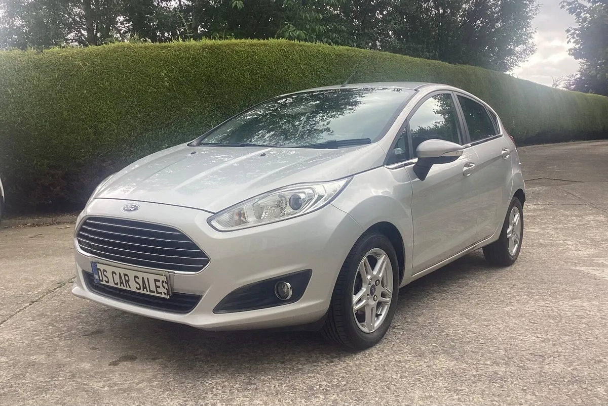 2013 Ford Fiesta Zetec 1.2 45000 miles - Image 3
