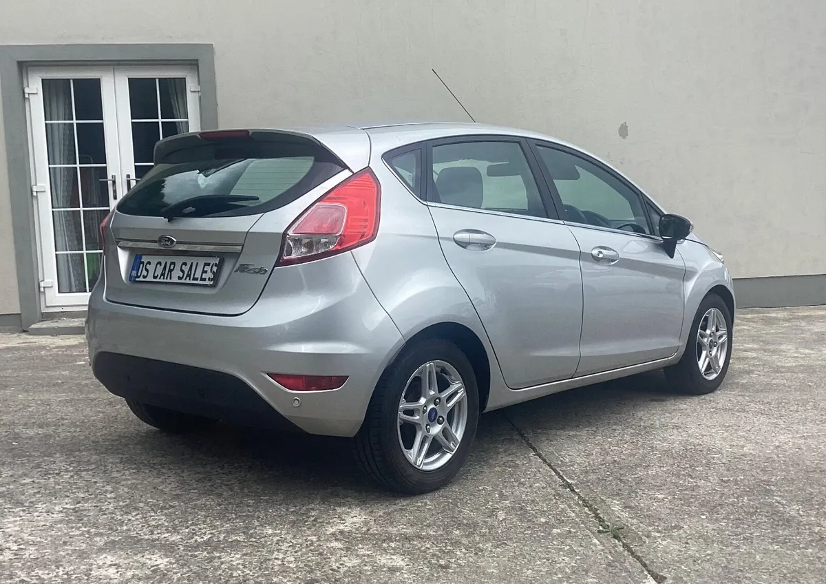 2013 Ford Fiesta Zetec 1.2 45000 miles - Image 4