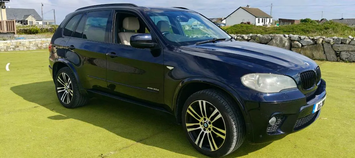 BMW x5 - Image 1