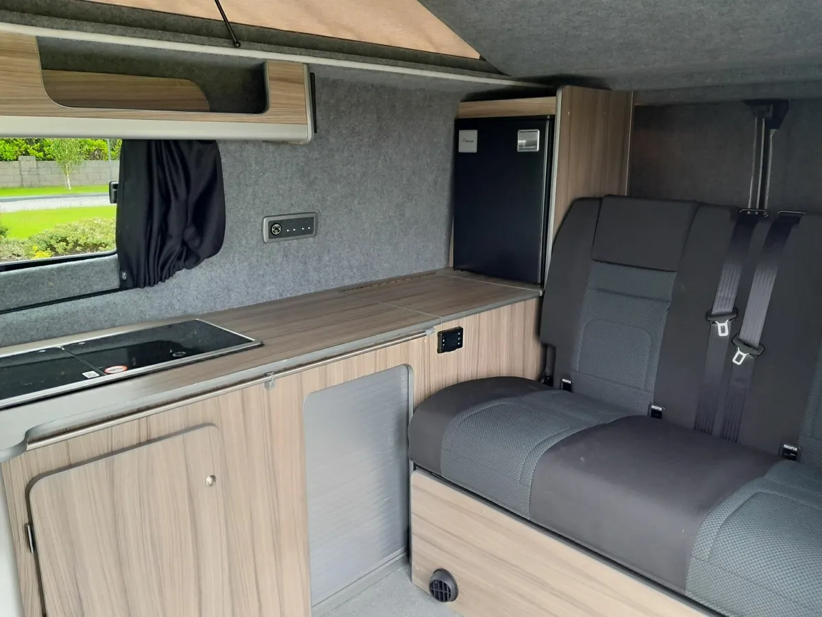 Camper van - Image 1