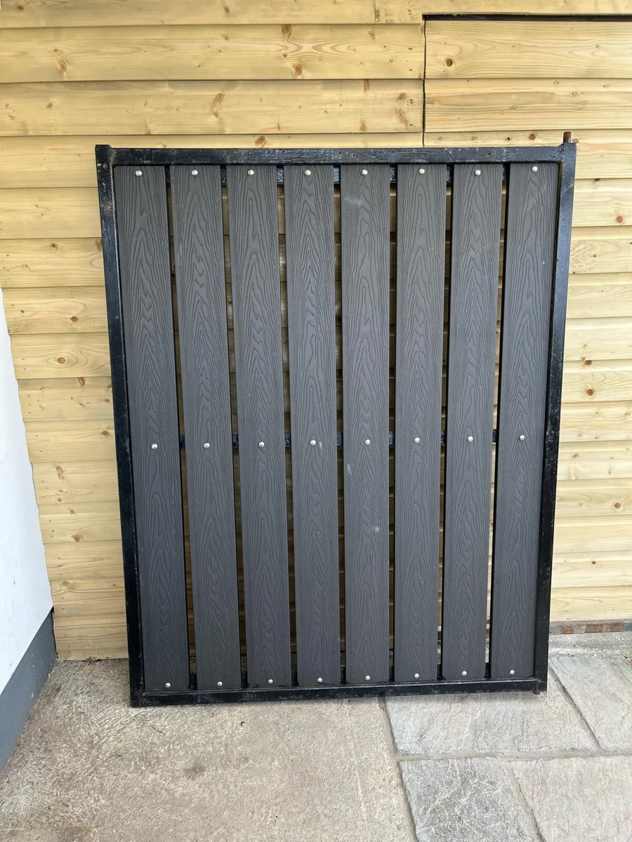Gate - Image 2