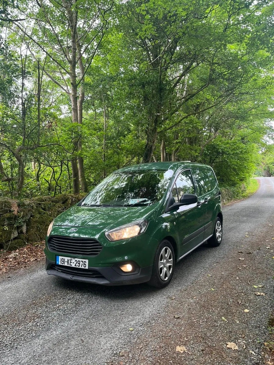 Ford Transit Courier 2019 - Image 1