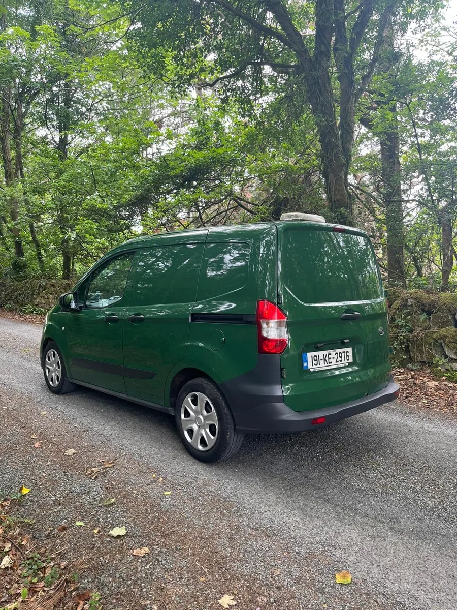 Ford Transit Courier 2019 - Image 3