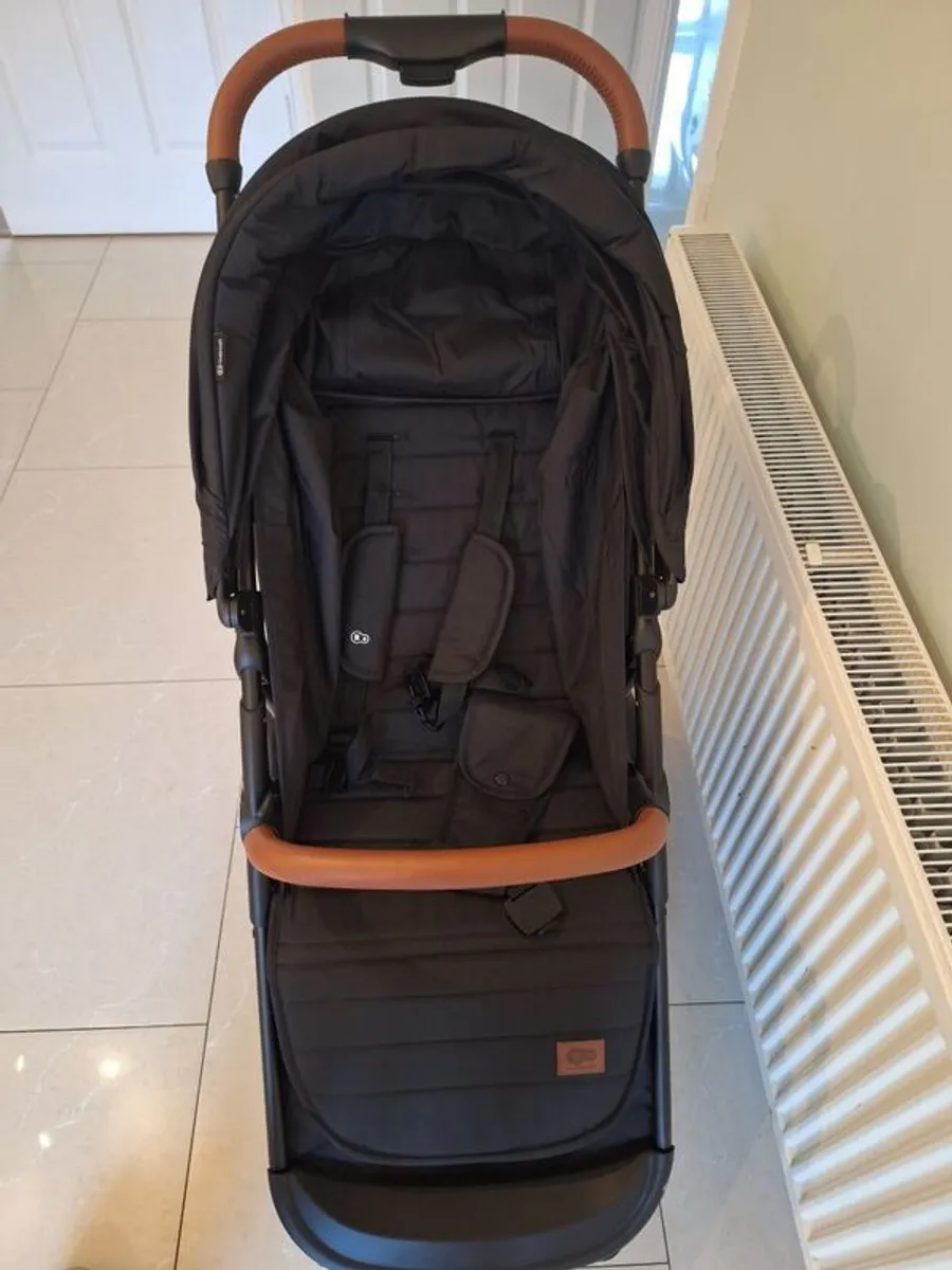 Kindercraft grande plus stroller - Image 3